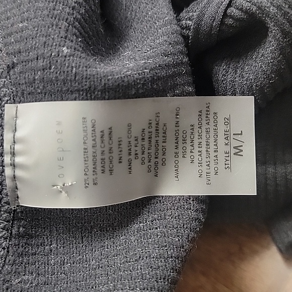 Lovepoem Long Sleeve Top Size M/L - Picture 5 of 5